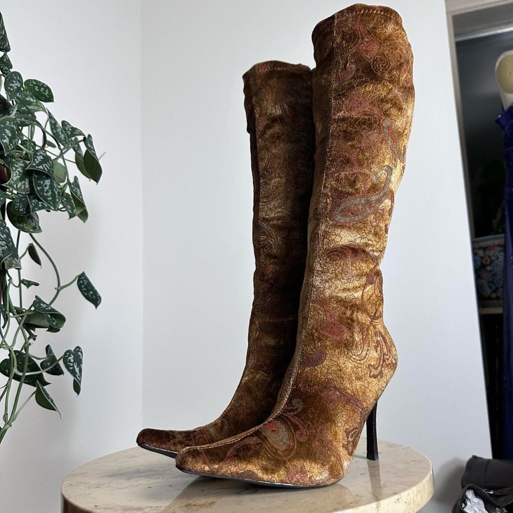Vintage 90s 2000s knee high square pointed toe high heel, velvet paisley pattern - Picture 4 of 8